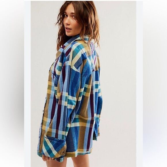 We The Free So Long
Summer Plaid Top size Small - Picture 3 of 8